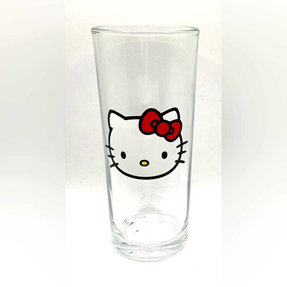 Hello Kitty Glass Tumbler with Red Bow